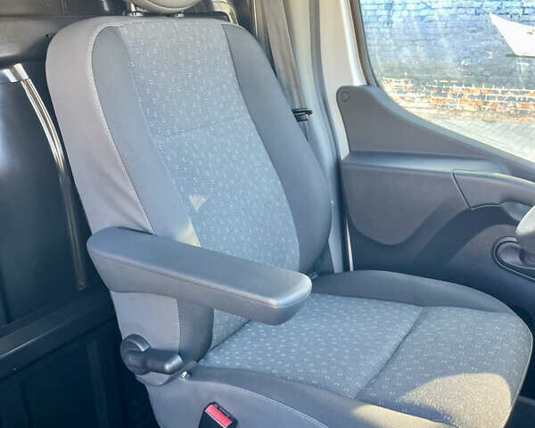 Білий Опель Movano, об'ємом двигуна 2.3 л та пробігом 96 тис. км за 18800 $, фото 35 на Automoto.ua