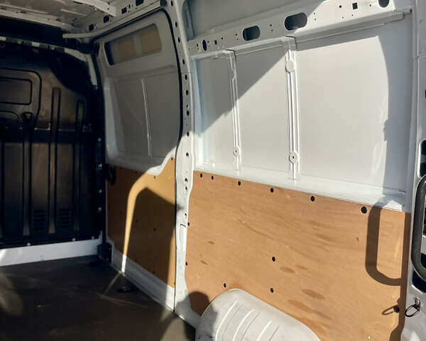 Білий Опель Movano, об'ємом двигуна 2.3 л та пробігом 96 тис. км за 18800 $, фото 30 на Automoto.ua