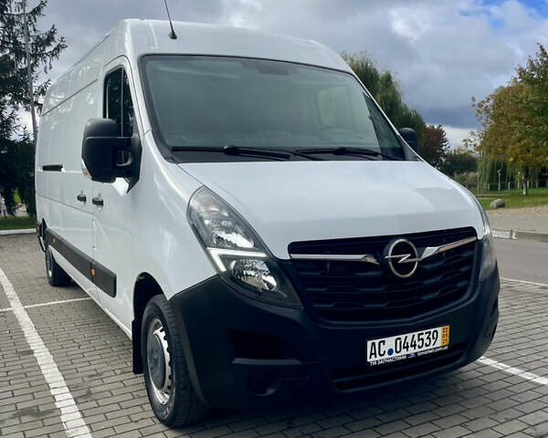 Белый Опель Movano, объемом двигателя 2.3 л и пробегом 99 тыс. км за 21000 $, фото 2 на Automoto.ua