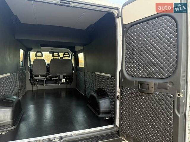 Білий Опель Movano, об'ємом двигуна 0 л та пробігом 86 тис. км за 25000 $, фото 22 на Automoto.ua