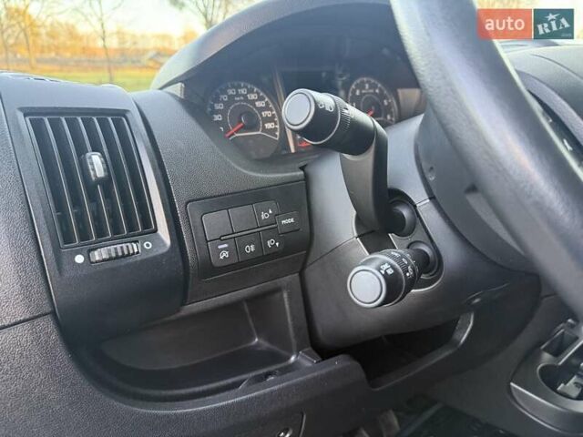 Білий Опель Movano, об'ємом двигуна 0 л та пробігом 86 тис. км за 25000 $, фото 24 на Automoto.ua