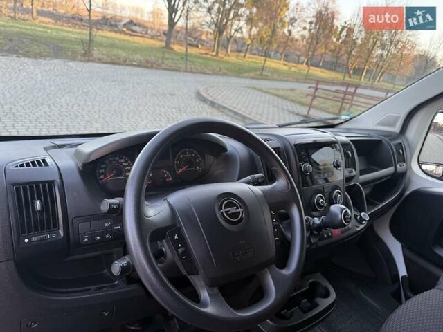 Білий Опель Movano, об'ємом двигуна 0 л та пробігом 86 тис. км за 25000 $, фото 23 на Automoto.ua