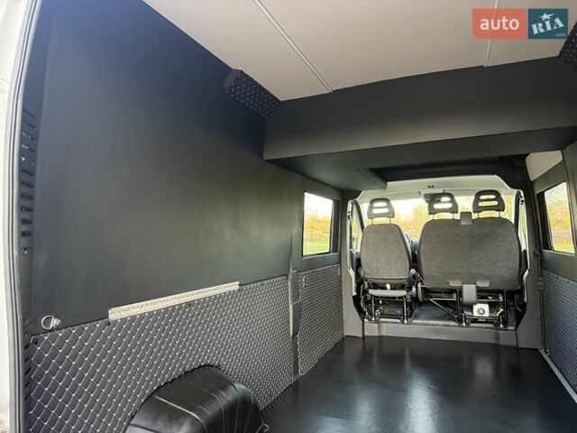 Білий Опель Movano, об'ємом двигуна 0 л та пробігом 86 тис. км за 25000 $, фото 13 на Automoto.ua
