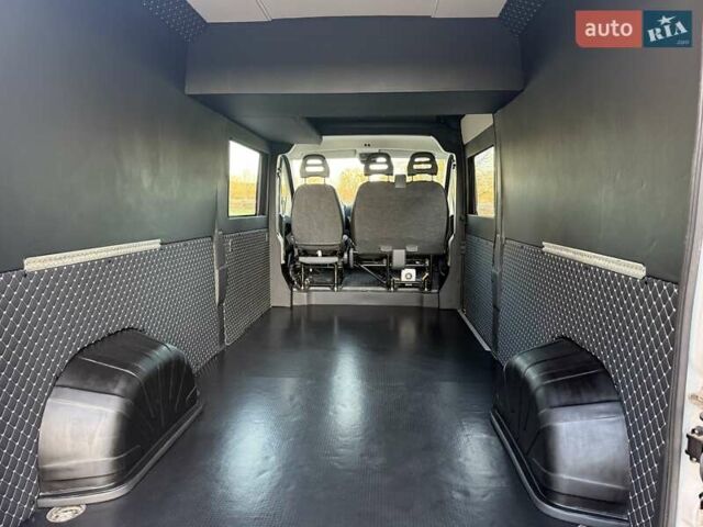 Білий Опель Movano, об'ємом двигуна 0 л та пробігом 86 тис. км за 25000 $, фото 15 на Automoto.ua