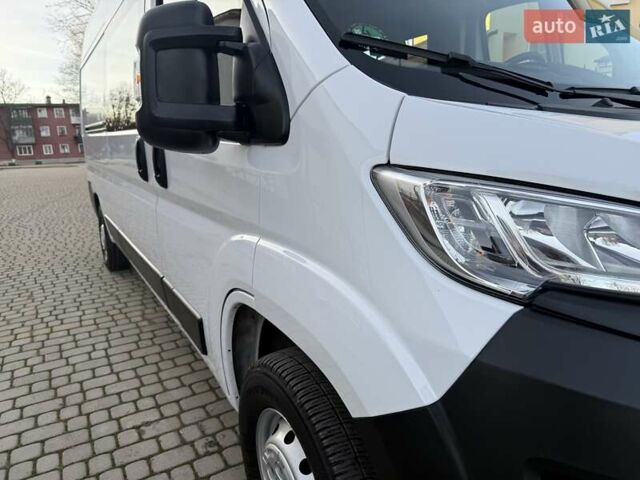 Білий Опель Movano, об'ємом двигуна 0 л та пробігом 86 тис. км за 25000 $, фото 2 на Automoto.ua