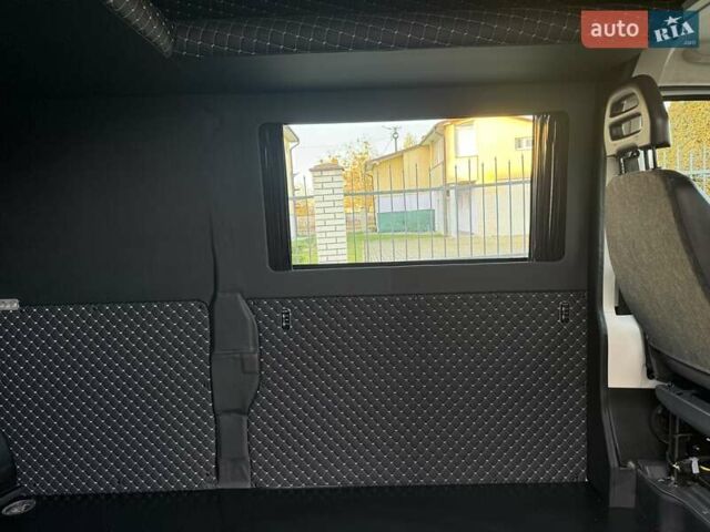 Білий Опель Movano, об'ємом двигуна 0 л та пробігом 86 тис. км за 25000 $, фото 28 на Automoto.ua