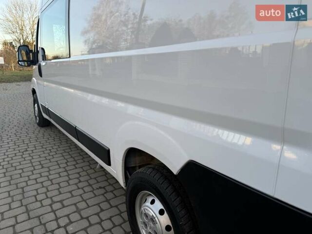 Білий Опель Movano, об'ємом двигуна 0 л та пробігом 86 тис. км за 25000 $, фото 7 на Automoto.ua