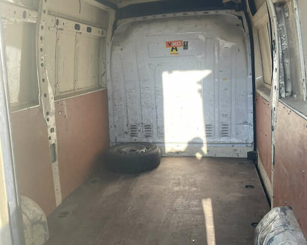 Бежевий Опель Movano, об'ємом двигуна 2.3 л та пробігом 687 тис. км за 8900 $, фото 9 на Automoto.ua