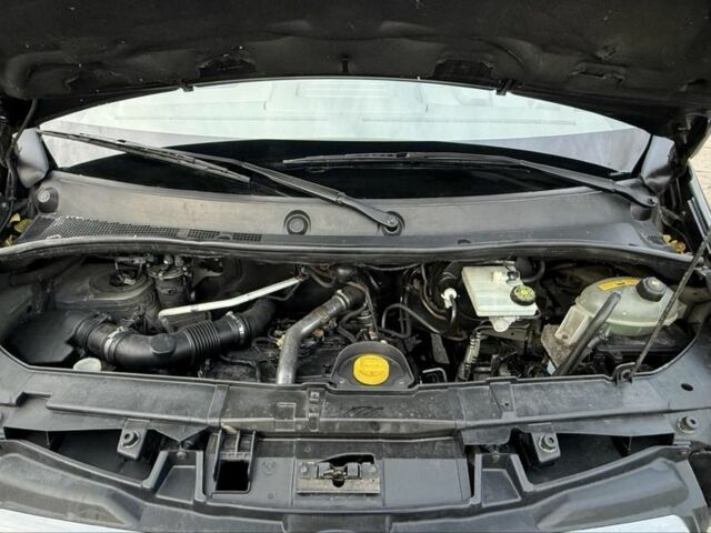 Черный Опель Movano, объемом двигателя 2.3 л и пробегом 280 тыс. км за 14500 $, фото 16 на Automoto.ua