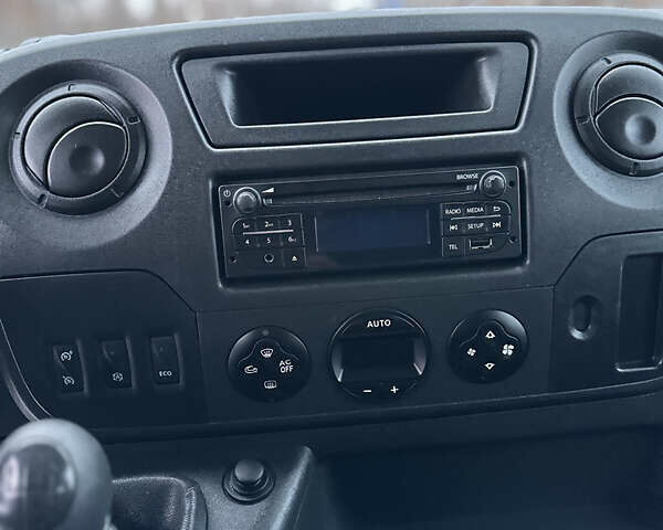 Чорний Опель Movano, об'ємом двигуна 2.3 л та пробігом 173 тис. км за 18300 $, фото 49 на Automoto.ua