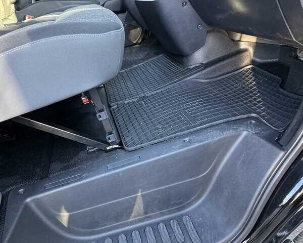 Чорний Опель Movano, об'ємом двигуна 2.3 л та пробігом 197 тис. км за 19900 $, фото 10 на Automoto.ua