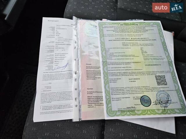 Чорний Опель Movano, об'ємом двигуна 0 л та пробігом 260 тис. км за 18800 $, фото 3 на Automoto.ua