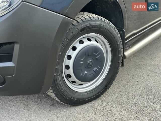 Черный Опель Movano, объемом двигателя 2.3 л и пробегом 186 тыс. км за 17999 $, фото 2 на Automoto.ua