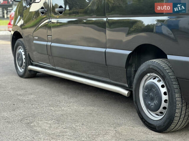 Чорний Опель Movano, об'ємом двигуна 2.3 л та пробігом 185 тис. км за 18800 $, фото 11 на Automoto.ua