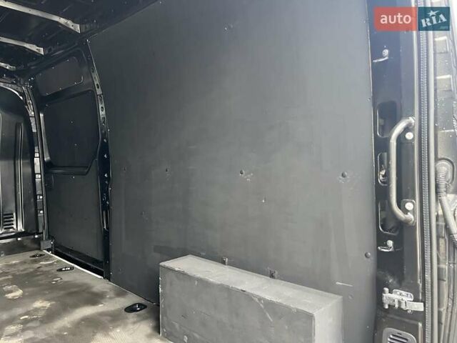 Чорний Опель Movano, об'ємом двигуна 2.3 л та пробігом 215 тис. км за 18508 $, фото 45 на Automoto.ua