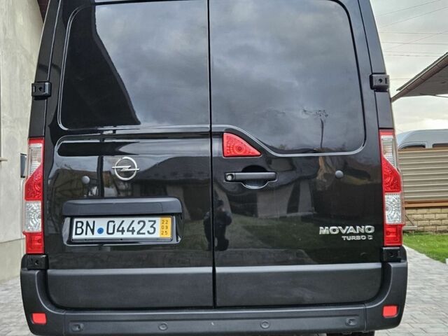 Черный Опель Movano, объемом двигателя 2 л и пробегом 260 тыс. км за 18700 $, фото 1 на Automoto.ua