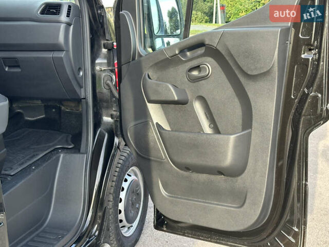 Чорний Опель Movano, об'ємом двигуна 2.3 л та пробігом 185 тис. км за 18800 $, фото 35 на Automoto.ua