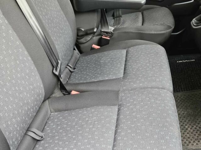 Черный Опель Movano, объемом двигателя 2 л и пробегом 260 тыс. км за 18700 $, фото 6 на Automoto.ua