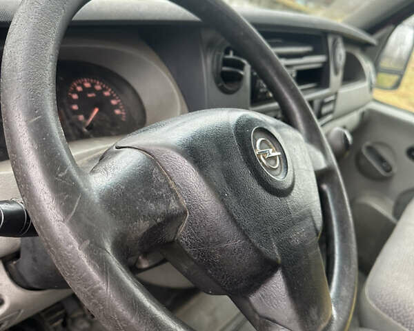 Красный Опель Movano, объемом двигателя 2.46 л и пробегом 460 тыс. км за 5200 $, фото 14 на Automoto.ua