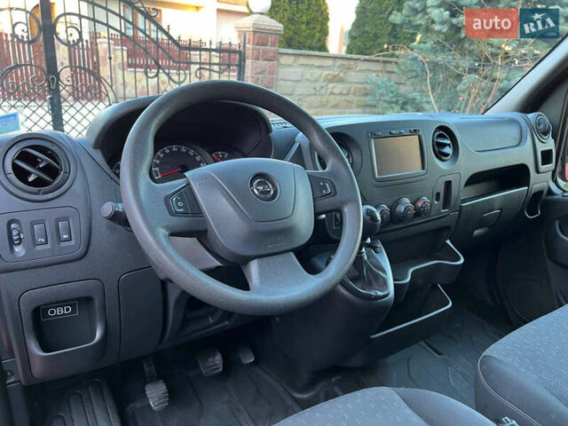 Красный Опель Movano, объемом двигателя 2.3 л и пробегом 297 тыс. км за 19500 $, фото 27 на Automoto.ua