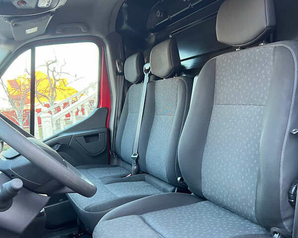 Красный Опель Movano, объемом двигателя 2.3 л и пробегом 297 тыс. км за 19500 $, фото 28 на Automoto.ua