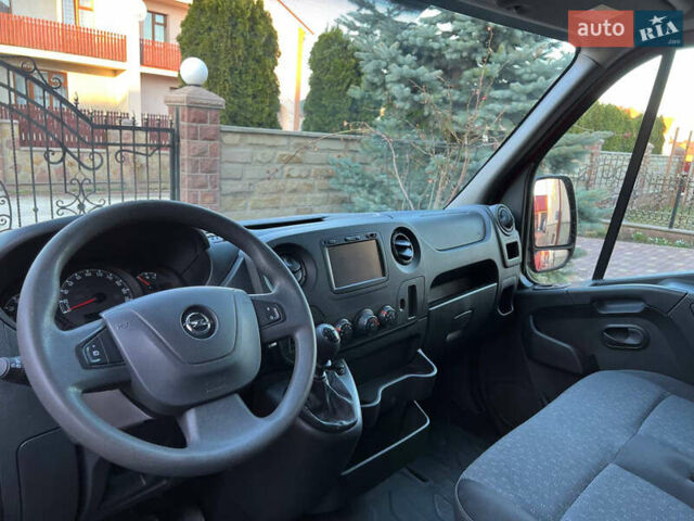 Красный Опель Movano, объемом двигателя 2.3 л и пробегом 297 тыс. км за 19500 $, фото 29 на Automoto.ua