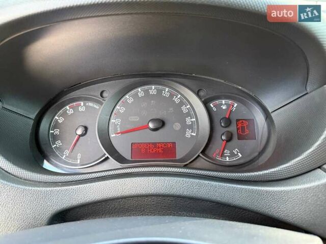 Червоний Опель Movano, об'ємом двигуна 2.3 л та пробігом 227 тис. км за 23500 $, фото 31 на Automoto.ua