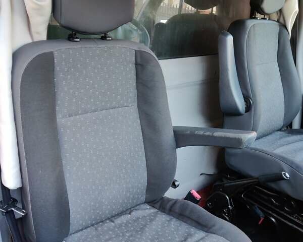 Красный Опель Movano, объемом двигателя 2.3 л и пробегом 600 тыс. км за 11900 $, фото 33 на Automoto.ua