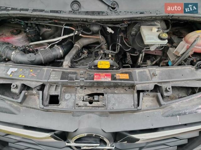 Красный Опель Movano, объемом двигателя 2.3 л и пробегом 337 тыс. км за 16900 $, фото 71 на Automoto.ua