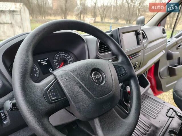 Красный Опель Movano, объемом двигателя 2.3 л и пробегом 337 тыс. км за 16900 $, фото 48 на Automoto.ua