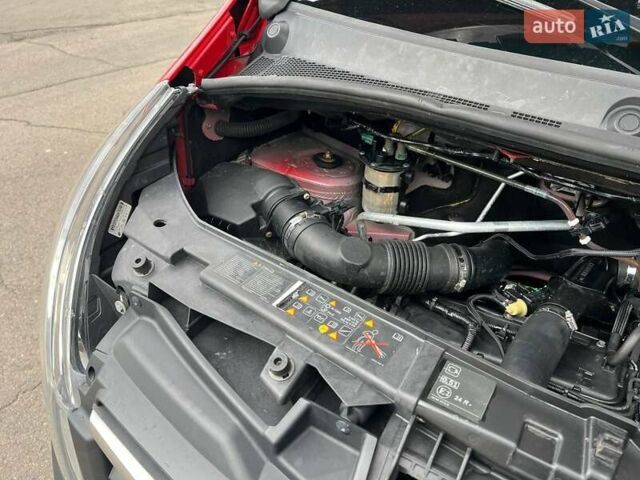 Красный Опель Movano, объемом двигателя 2.3 л и пробегом 339 тыс. км за 20500 $, фото 123 на Automoto.ua