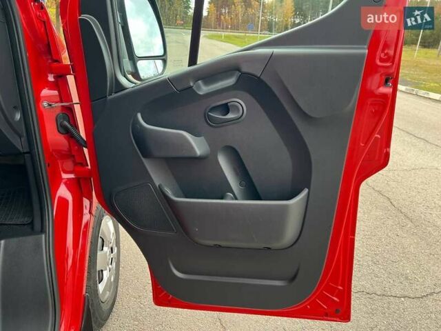 Красный Опель Movano, объемом двигателя 2.3 л и пробегом 339 тыс. км за 20500 $, фото 102 на Automoto.ua