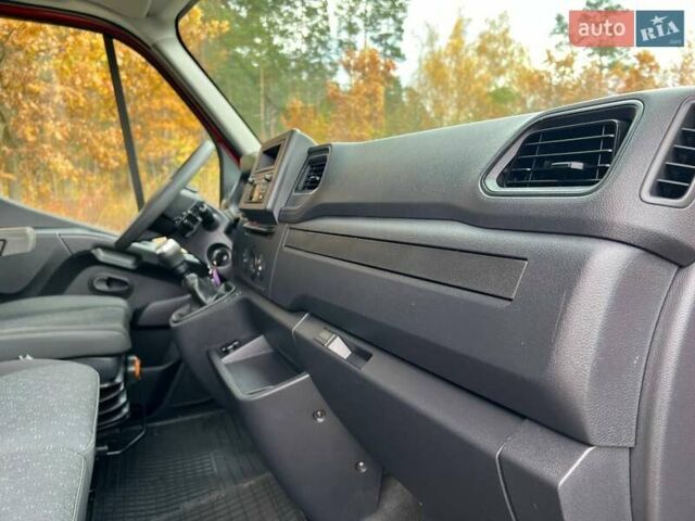 Красный Опель Movano, объемом двигателя 2.3 л и пробегом 339 тыс. км за 20500 $, фото 103 на Automoto.ua