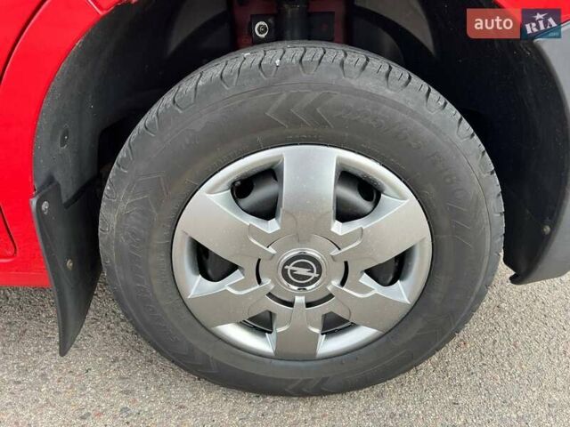 Красный Опель Movano, объемом двигателя 2.3 л и пробегом 339 тыс. км за 20500 $, фото 74 на Automoto.ua