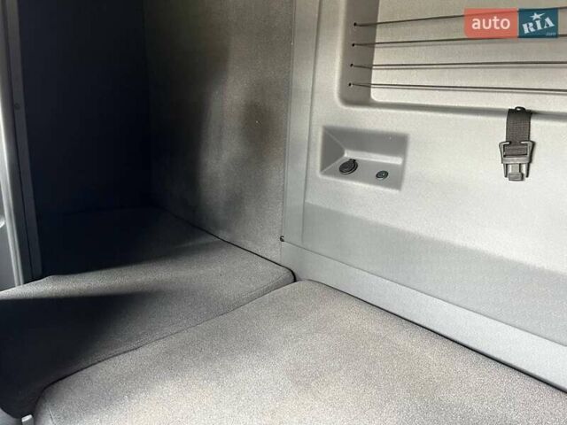 Красный Опель Movano, объемом двигателя 2.3 л и пробегом 339 тыс. км за 20500 $, фото 110 на Automoto.ua