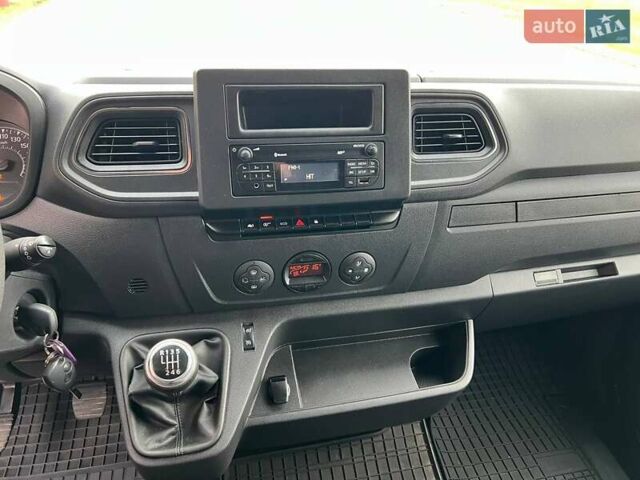 Красный Опель Movano, объемом двигателя 2.3 л и пробегом 339 тыс. км за 20500 $, фото 111 на Automoto.ua