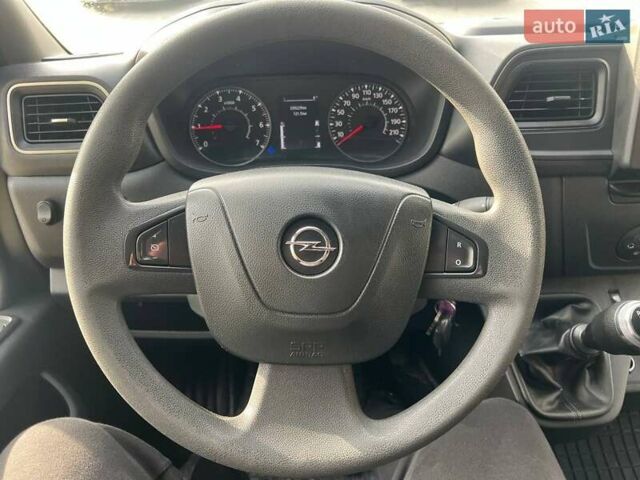 Красный Опель Movano, объемом двигателя 2.3 л и пробегом 339 тыс. км за 20500 $, фото 91 на Automoto.ua