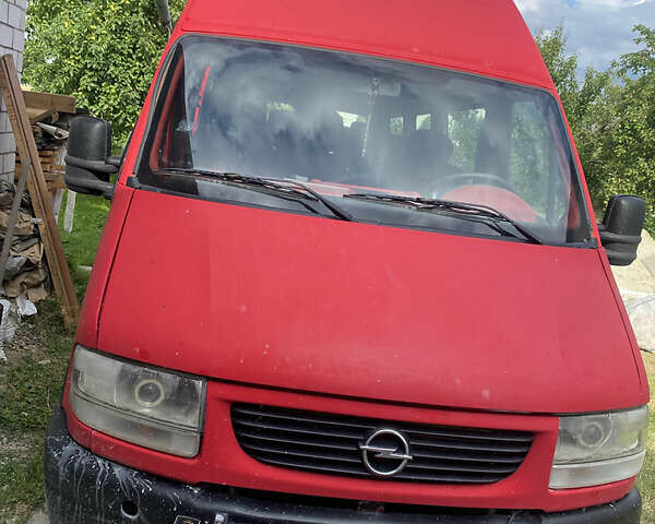 Красный Опель Movano, объемом двигателя 2.8 л и пробегом 280 тыс. км за 3500 $, фото 2 на Automoto.ua
