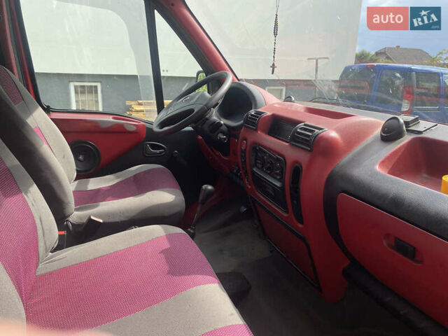 Красный Опель Movano, объемом двигателя 2.8 л и пробегом 280 тыс. км за 3500 $, фото 3 на Automoto.ua
