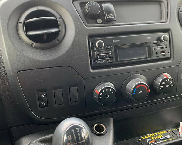 Опель Movano, объемом двигателя 2.3 л и пробегом 482 тыс. км за 19999 $, фото 4 на Automoto.ua