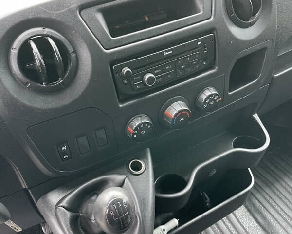 Опель Movano, объемом двигателя 0 л и пробегом 259 тыс. км за 15900 $, фото 14 на Automoto.ua