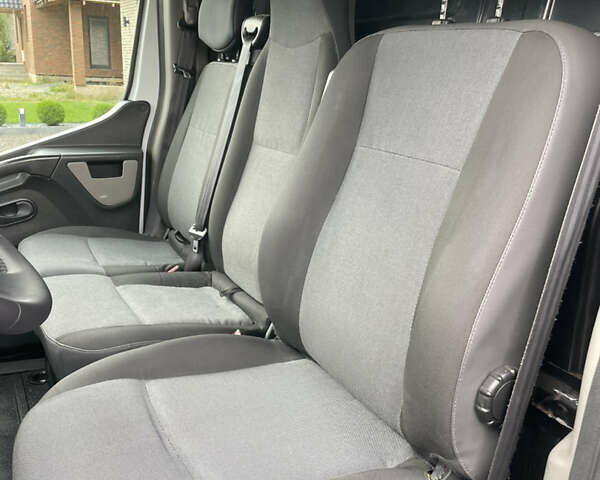 Опель Movano, объемом двигателя 0 л и пробегом 259 тыс. км за 15900 $, фото 11 на Automoto.ua