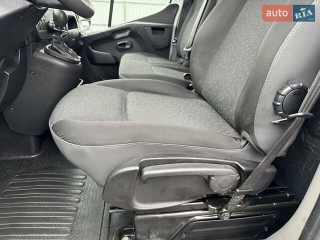 Опель Movano, об'ємом двигуна 2.3 л та пробігом 242 тис. км за 18700 $, фото 27 на Automoto.ua