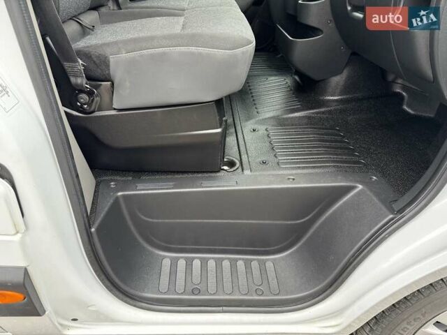 Опель Movano, об'ємом двигуна 2.3 л та пробігом 242 тис. км за 18700 $, фото 34 на Automoto.ua