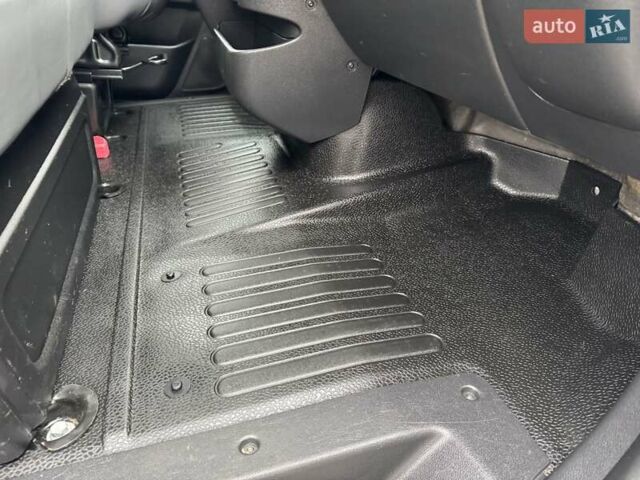 Опель Movano, об'ємом двигуна 2.3 л та пробігом 242 тис. км за 18700 $, фото 36 на Automoto.ua