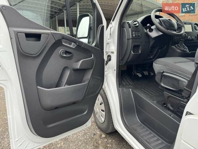 Опель Movano, об'ємом двигуна 2.3 л та пробігом 242 тис. км за 18700 $, фото 22 на Automoto.ua