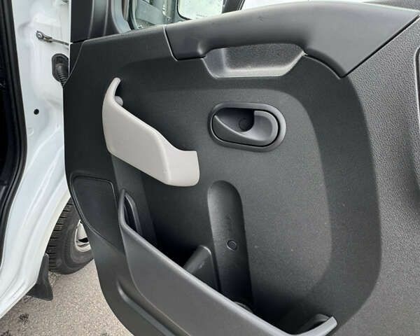 Опель Movano, объемом двигателя 0 л и пробегом 239 тыс. км за 22500 $, фото 25 на Automoto.ua