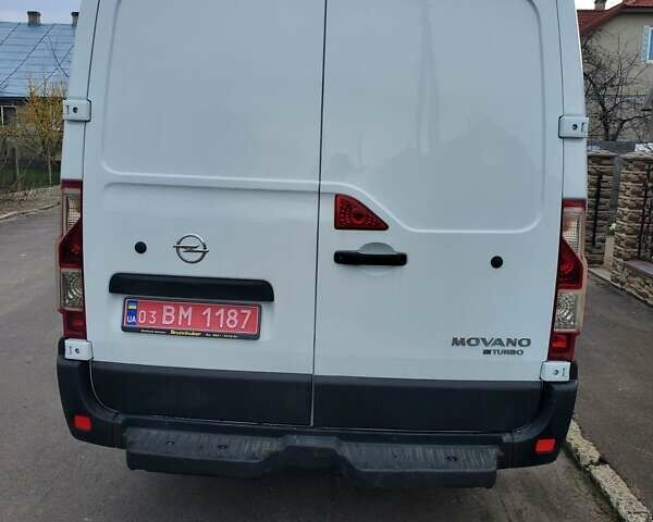 Опель Movano, объемом двигателя 2.3 л и пробегом 282 тыс. км за 16000 $, фото 2 на Automoto.ua