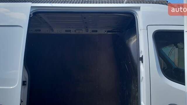 Опель Movano, об'ємом двигуна 0 л та пробігом 265 тис. км за 17800 $, фото 19 на Automoto.ua