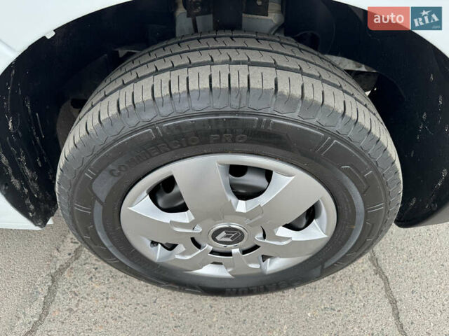 Опель Movano, об'ємом двигуна 0 л та пробігом 220 тис. км за 17500 $, фото 56 на Automoto.ua